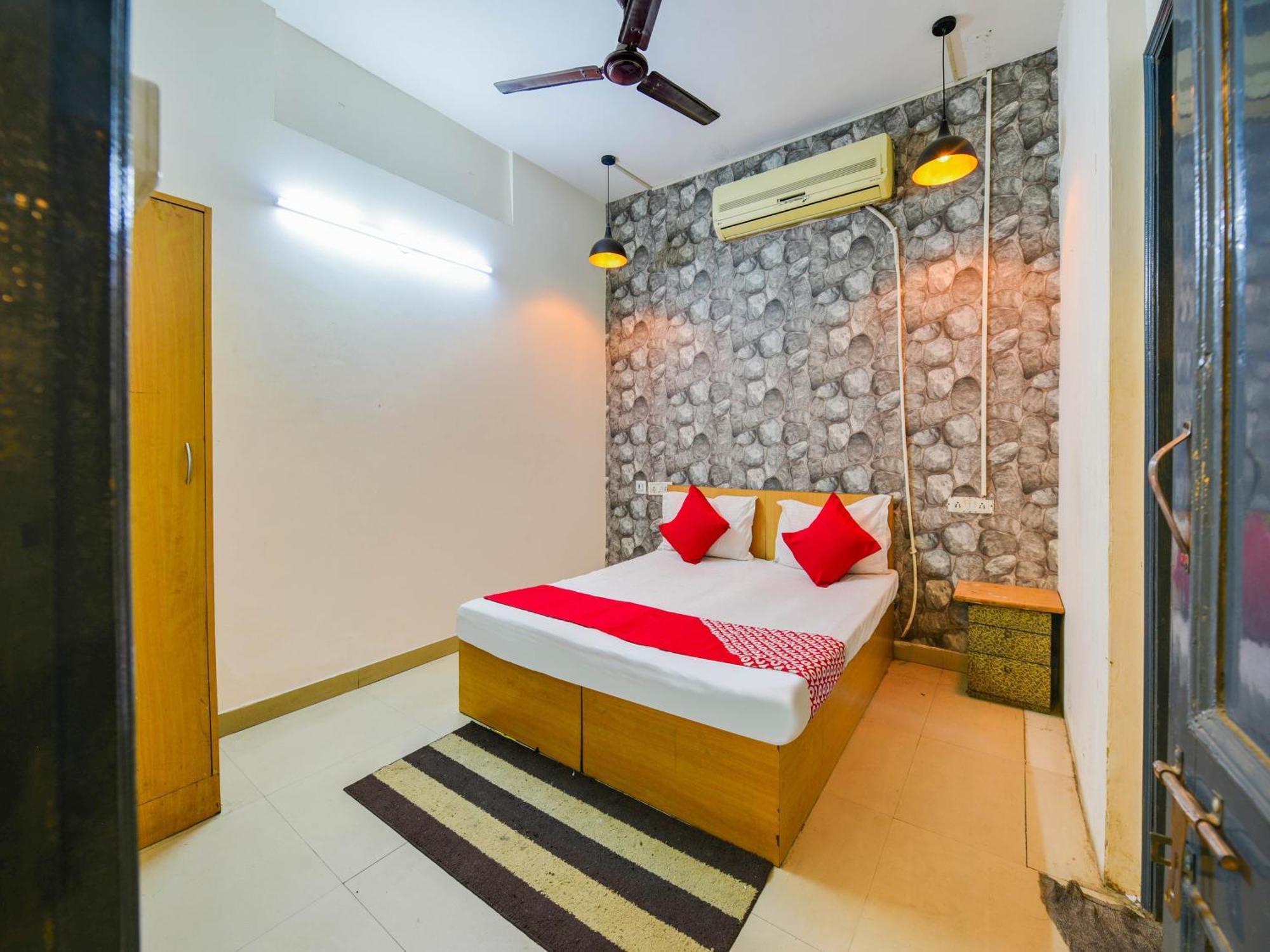 Hotel O Unique Delhi Home Stay Nueva Delhi Exterior foto