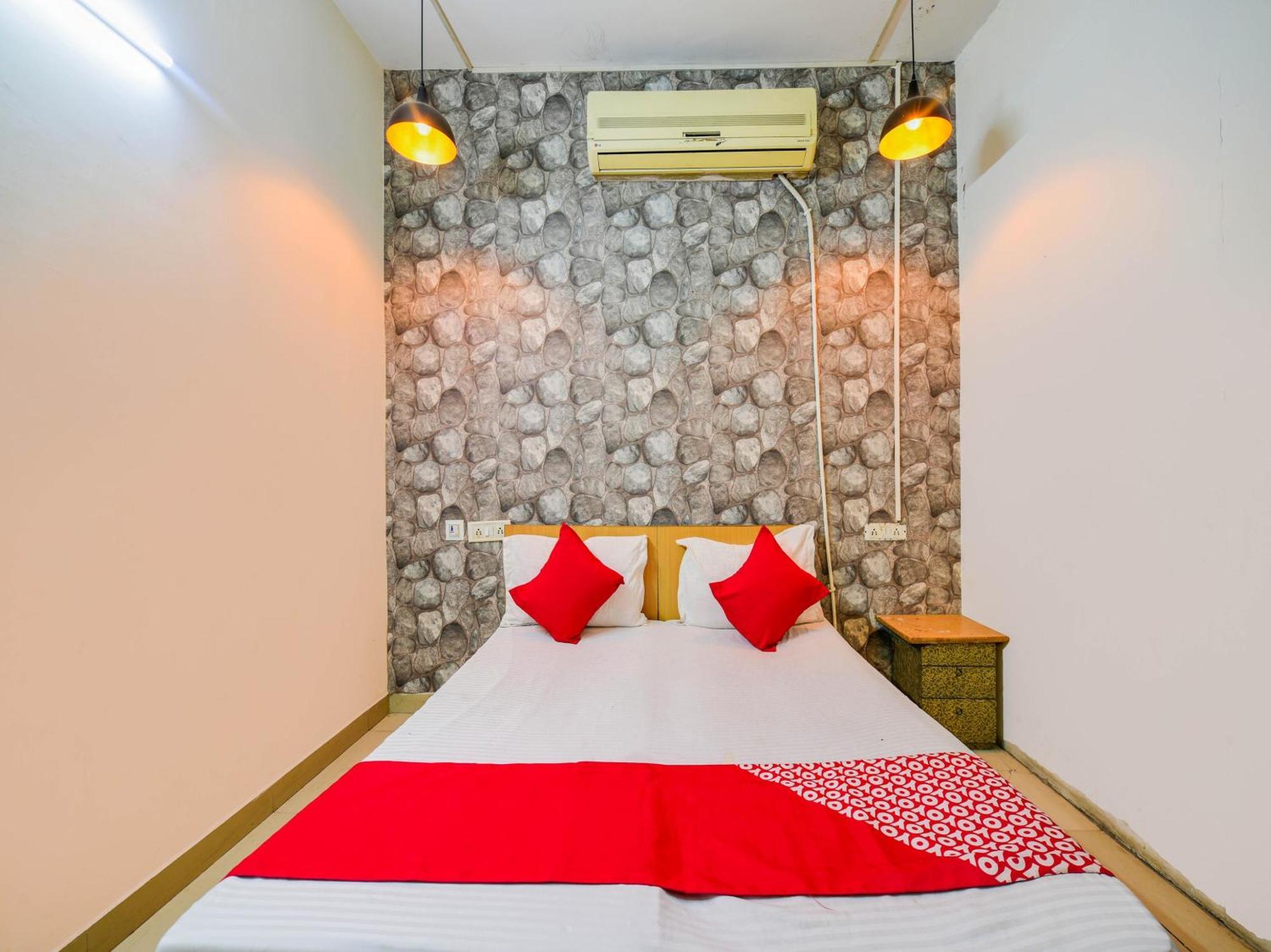 Hotel O Unique Delhi Home Stay Nueva Delhi Exterior foto